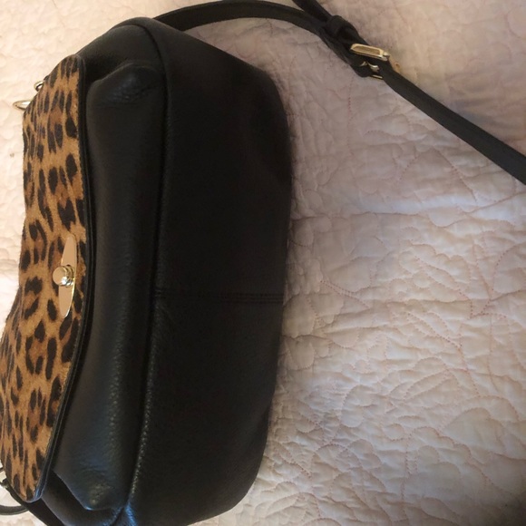 Talbots black/leopard leather crossbody bag - Picture 6 of 6